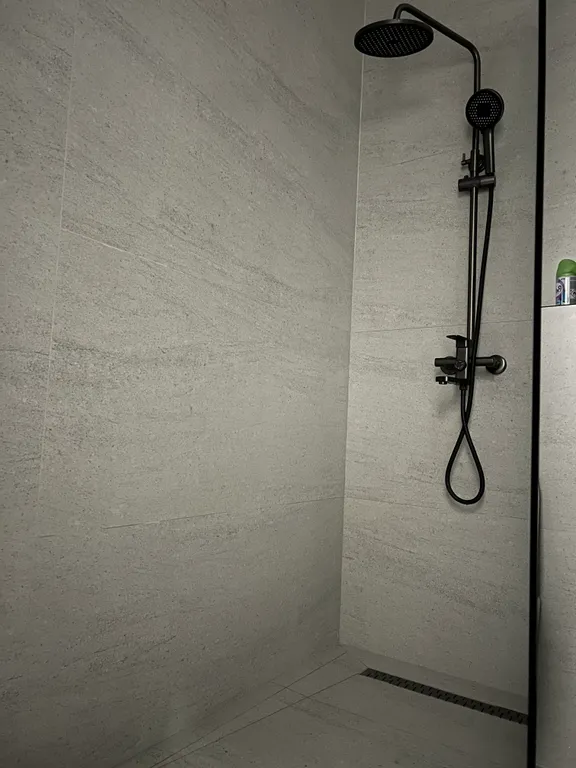 Новые апартаменты у моря в живописном месте в центре