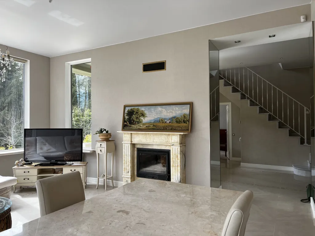 Уютный жилой дом рядом с Заливом