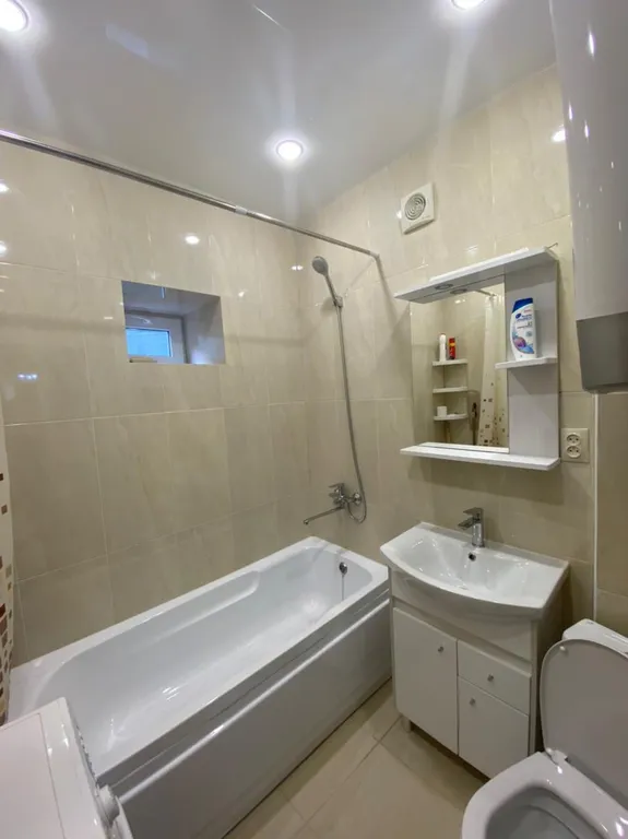 Квартира на площади