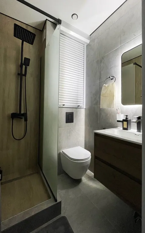 Стильная двушка с яркой кухней