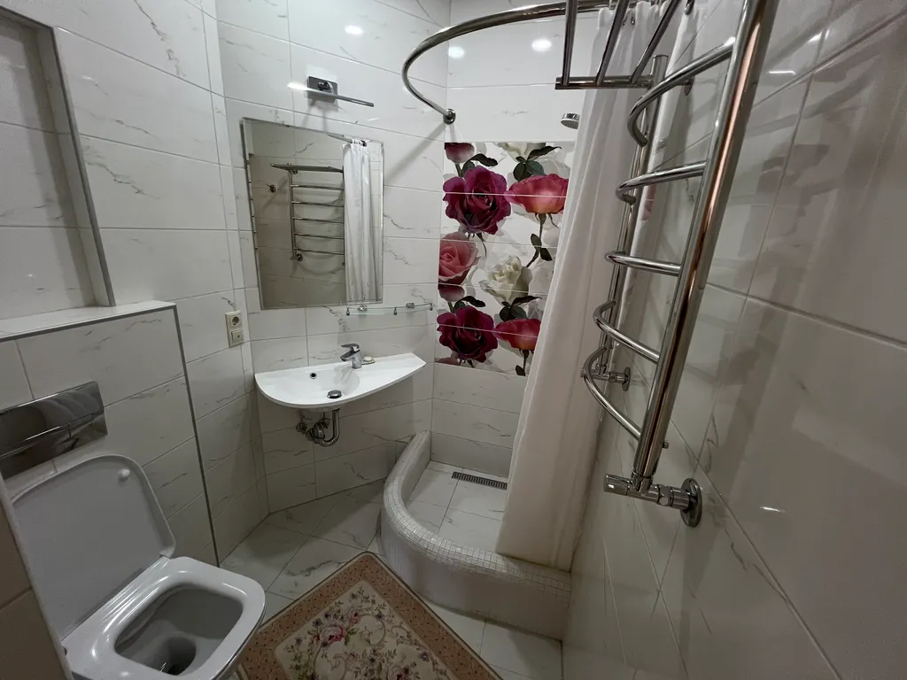 Шикарная квартира в центре города с видом на море