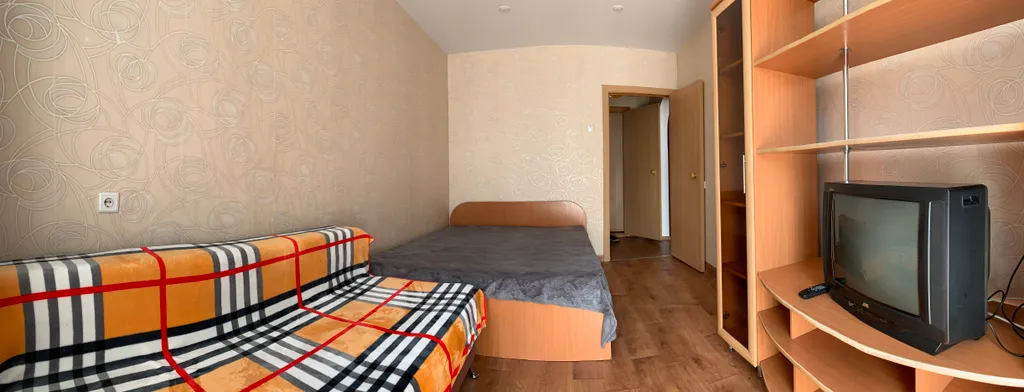 Квартира 1-комнатная квартира через дорогу от ТРЦ Планета — Красноярск