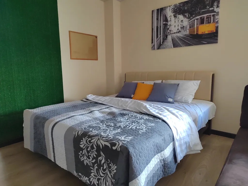 Уютная большая квартира рядом с аэропортом Кольцово с кондиционером