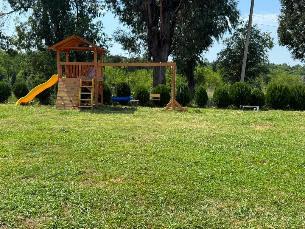 Уютный дом с садом и прекрасным видом на горы и море