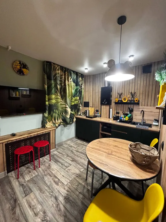 Достойная квартира в центре — аренда посуточно в Зеленодольск