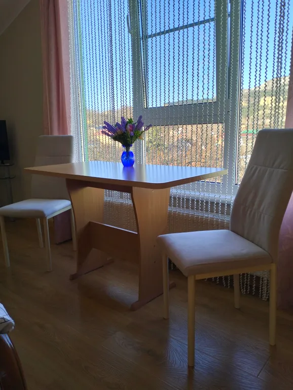 Уютный дом с цветами, видом на горы, мангалом