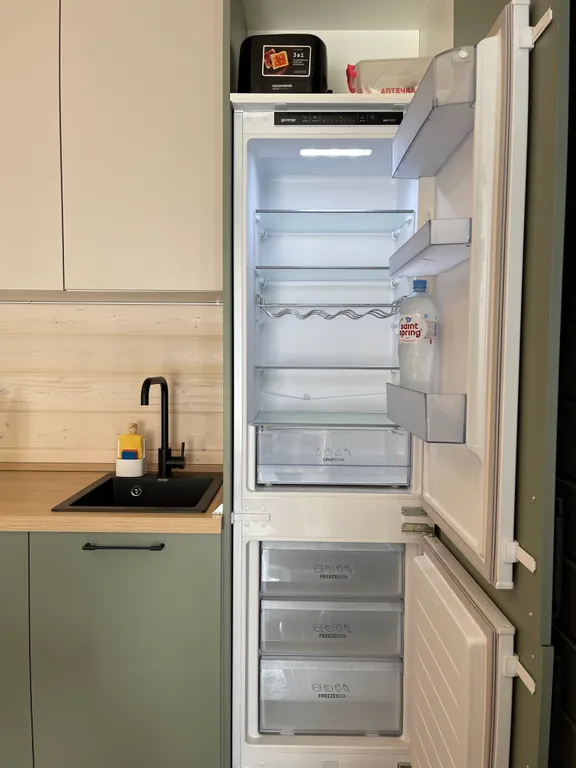 Коттедж Современный дом с баней у водохранилища — Лопотово