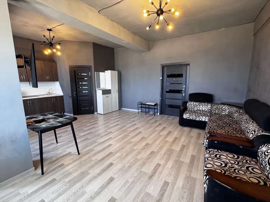 Просторная и уютная студия у моря