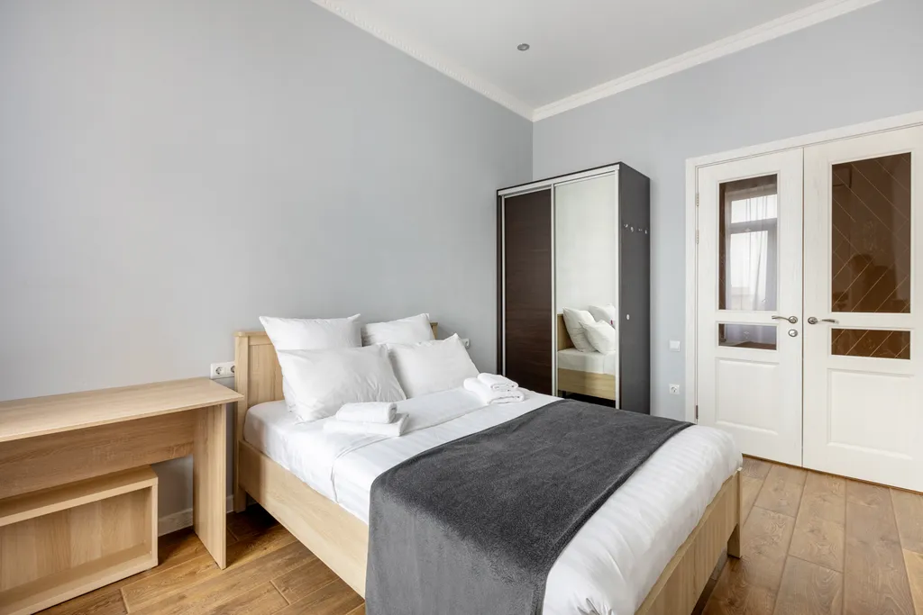 Квартира Современная трёхкомнатная квартира в сталинском доме у Москва-сити — Москва