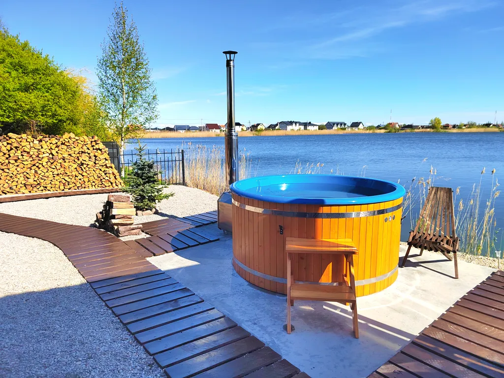 Коттедж Дом на берегу озера с банным чаном — Сокольники