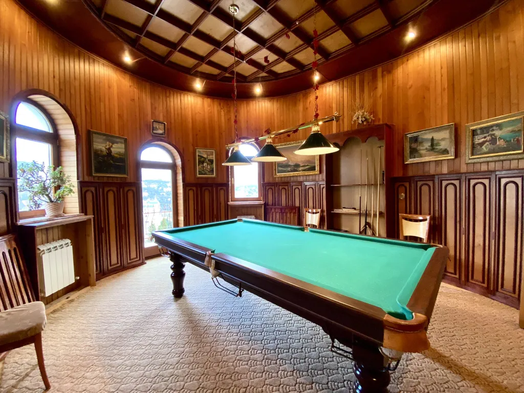 Дом в центре с видом на море