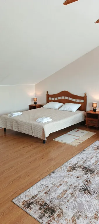 Квартира Улучшенный номер 4 — аренда посуточно в Симферополь