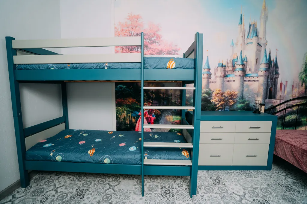 Вилла в горах с великолепным видом на долину и море