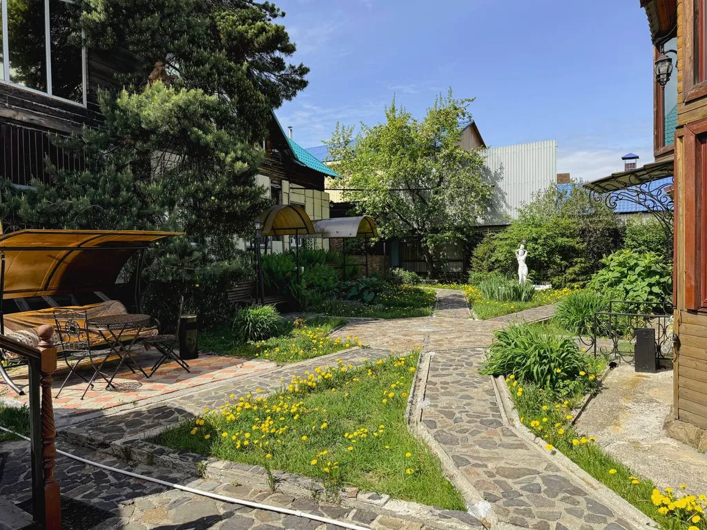 Коттедж у реки с баней