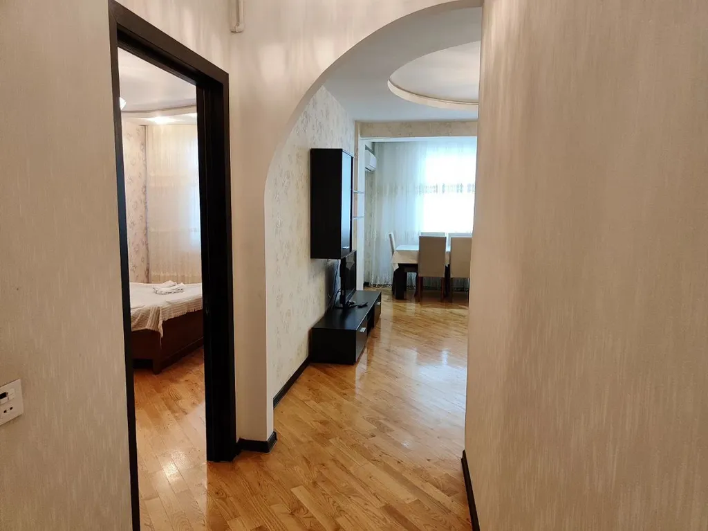 Квартира возле метро Кара Караева