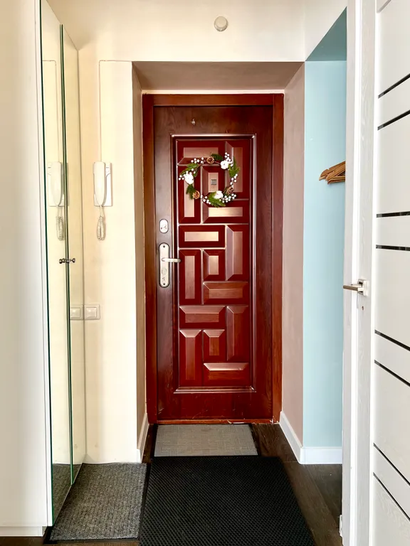 Светлая квартира рядом с Онежским озером