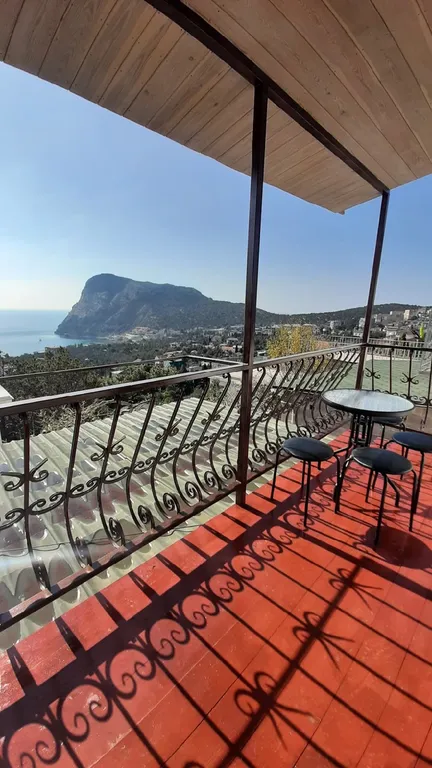 Комфортная двухкомнатная квартира - студия