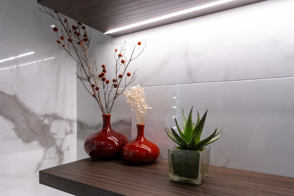 Квартира с угловой спальней и панорамной ванной комнатой