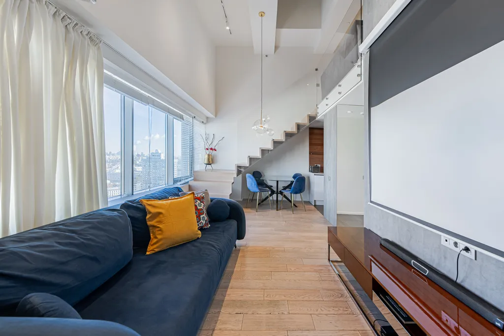 Двухуровневые апартаменты Смарт Хост с проектором и PS4