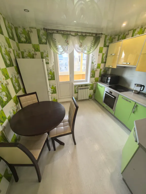 Классная двушка возле сокб и университета