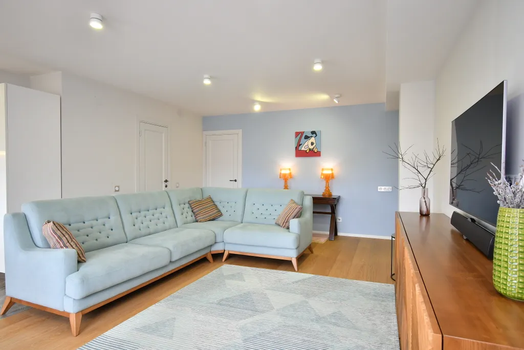 Дизайнерский люкс в центре с 2 спальнями