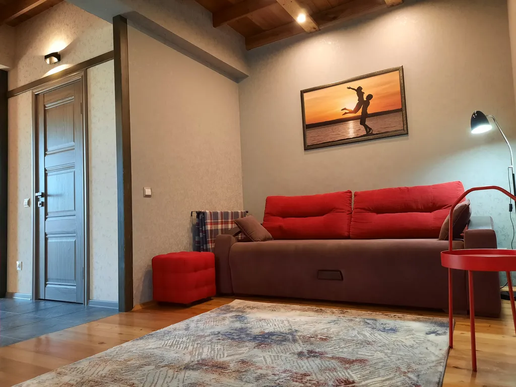 Дом с минибассейном