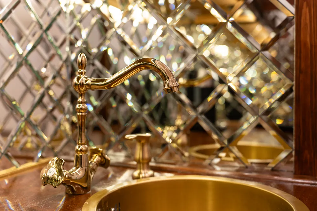 Двухкомнатная квартира в центре города.