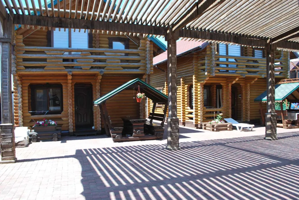 Деревянный сруб на Западном побережье Крыма