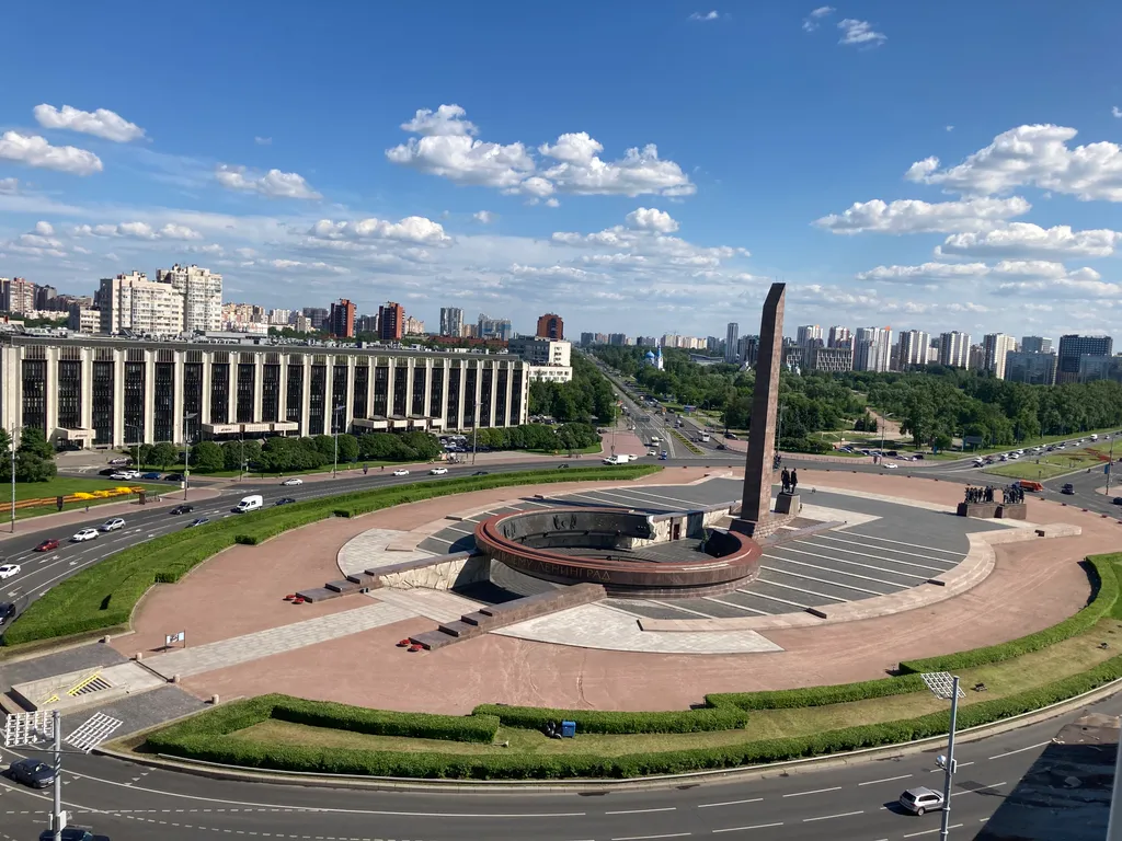 Видовая квартира в шаговой доступности от метро
