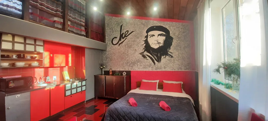 Квартира Двухуровневая квартира-студия в центре — Кореновск