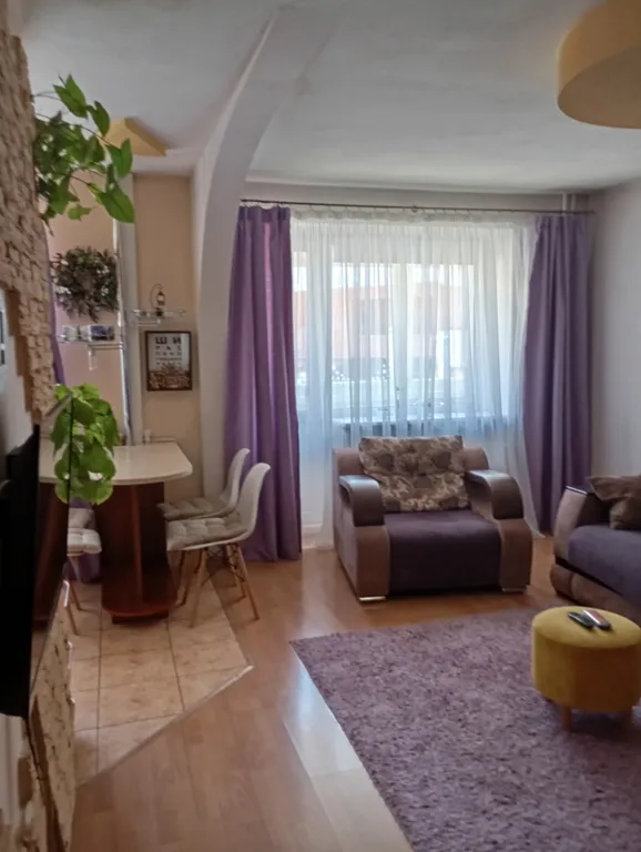 Квартира с видом на горы в центре Домбая