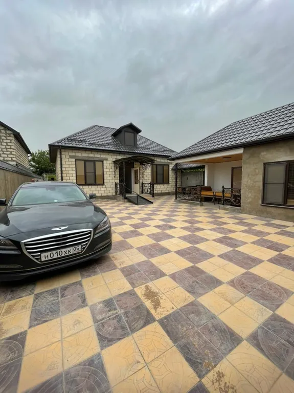 Дом на берегу Каспийского моря