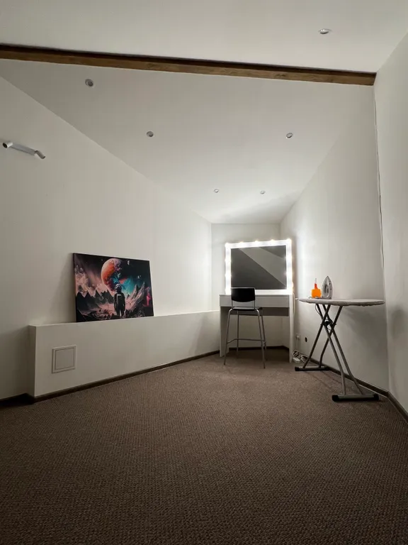 Просторная двухуровневая квартира у Кремля