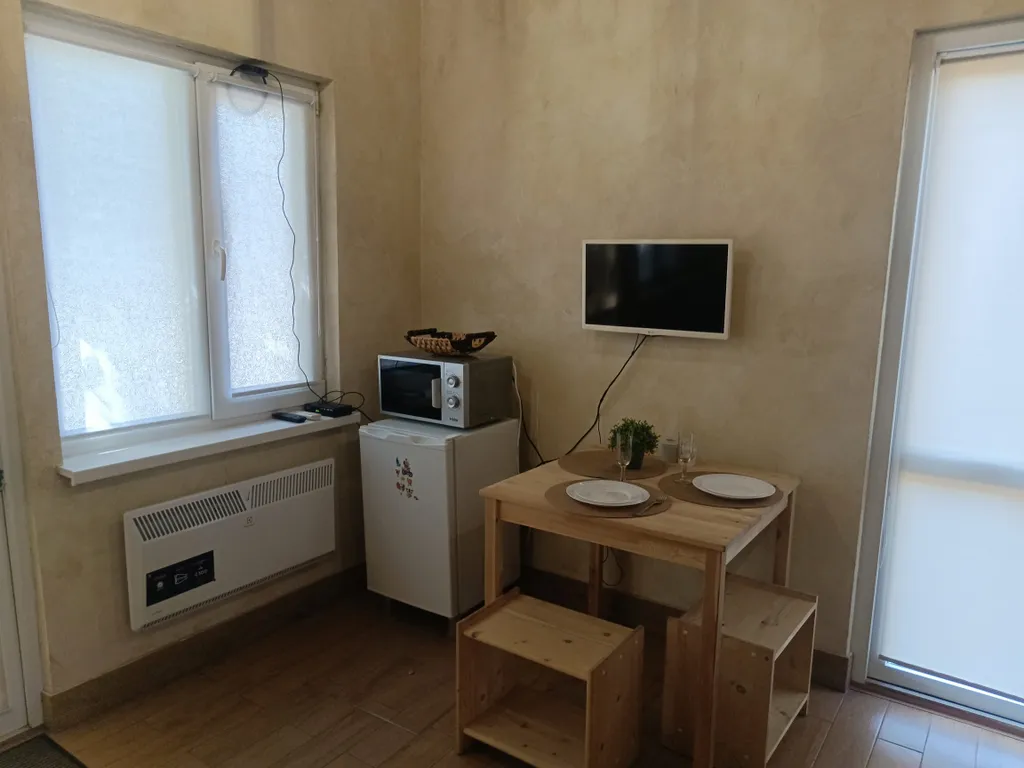 Уютный домик, рынок озеро комсомольский парк