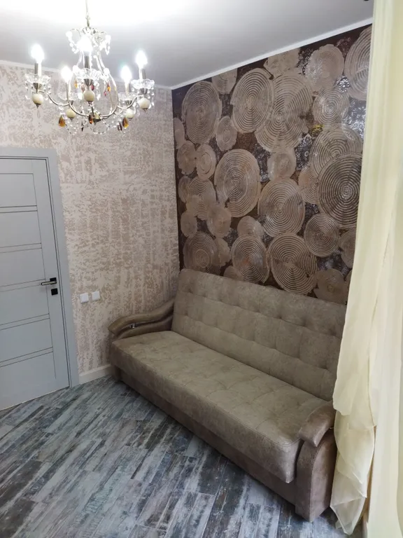 Новая 1-комнатная квартира с отличным ремонтом и двумя спальнями