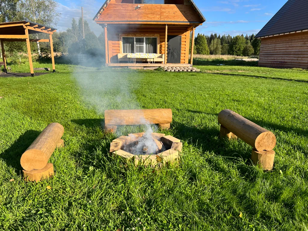 Коттедж Загородный дом для уютного отдыха с баней — Луга