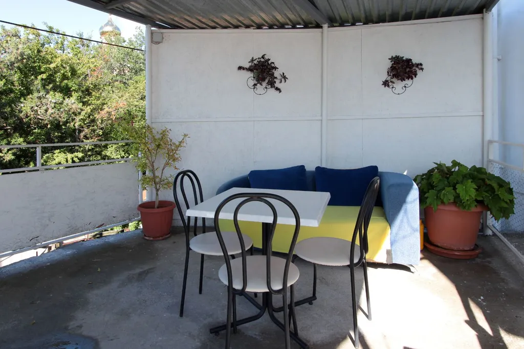 Апартаменты-студия №2 со всеми удобствами с террасой и парковкой