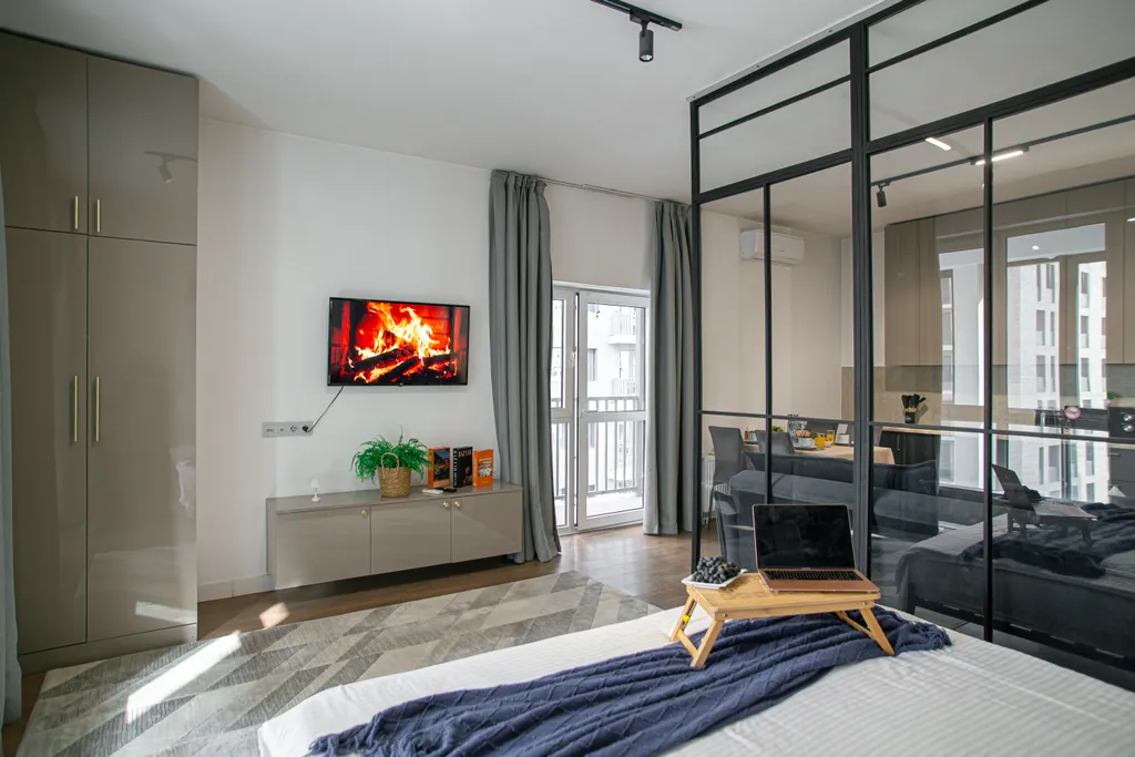 Бизнес-апартаменты с двумя кроватями рядом с ТРЦ MEGA