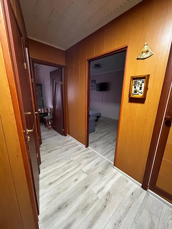 Двухкомнатная квартира рядом со склоном