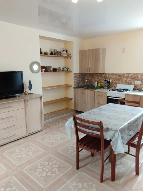 Дом 2 этажный на берегу моря