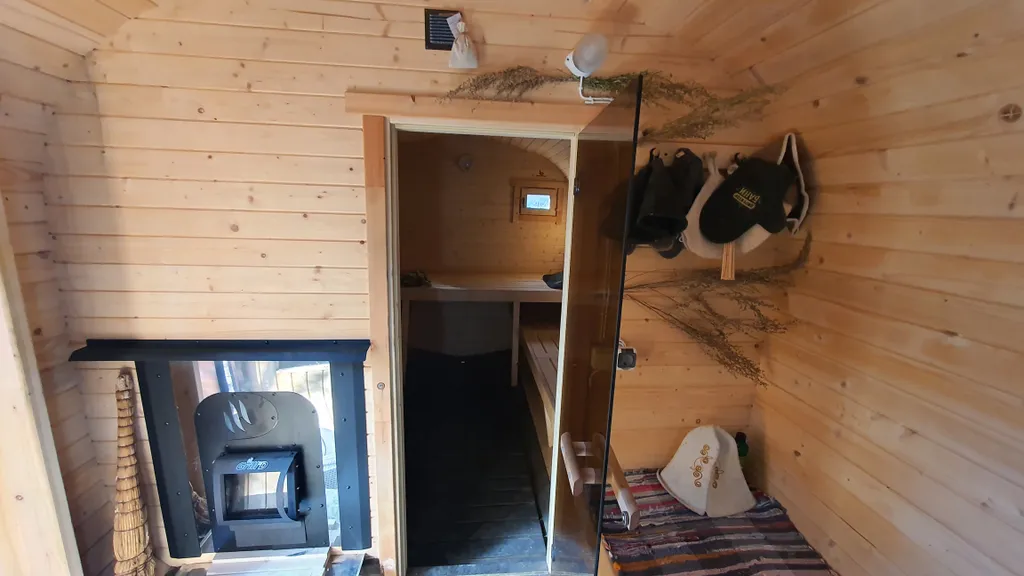 Коттедж Уютный дом в стиле барн — Дятловка