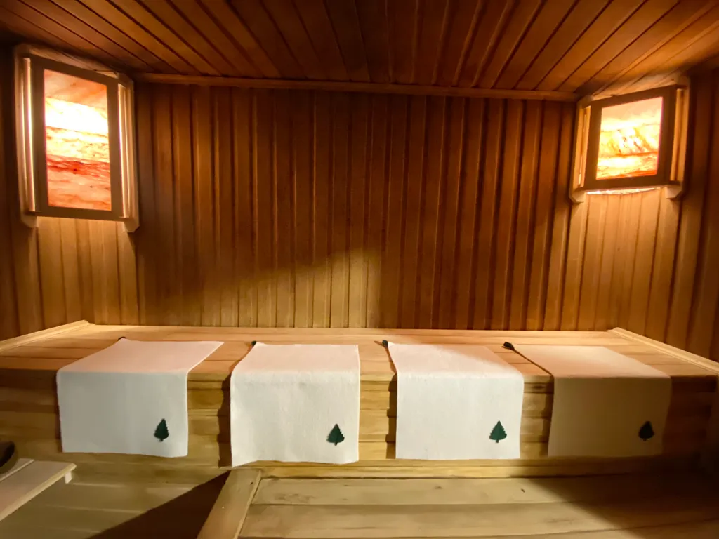 Тёплый коттедж в лесу