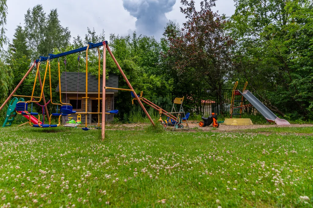 Коттедж с бассейном и сауной в Красногорске