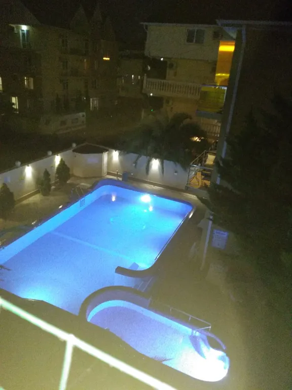 Квартира Квартира Уютная студия с тёплым бассейном и wi-fi — Сириус