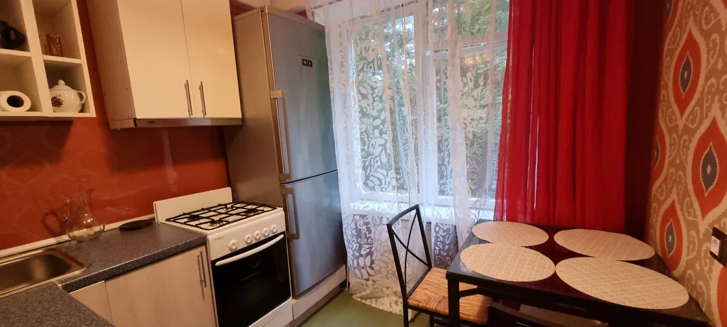 Квартира 2-х комнатная квартира, 4 кровати, открытый балкон для курения — Санкт-Петербург