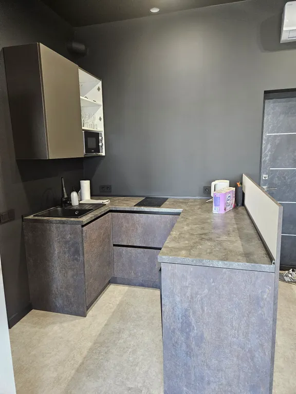 Квартира с отличным видом на пруд в новом доме