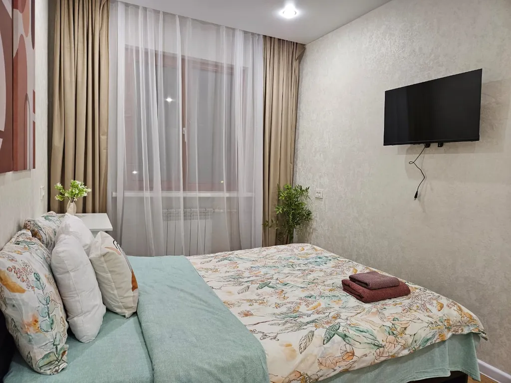 Просторная двухкомнатная квартира с дизайнерским ремонтом