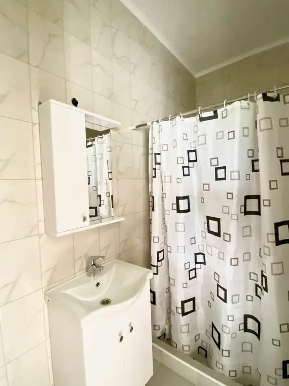 Уютная комната в гостевом коттедже