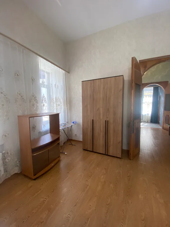 Уникальная квартира с интересным ремонтом и настоящим камином