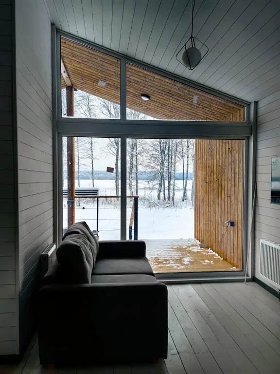 Коттедж Дом с видом на озеро — Приморск